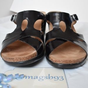 Dansko Black Patent Heeled Sandals Size 40, US 9.5